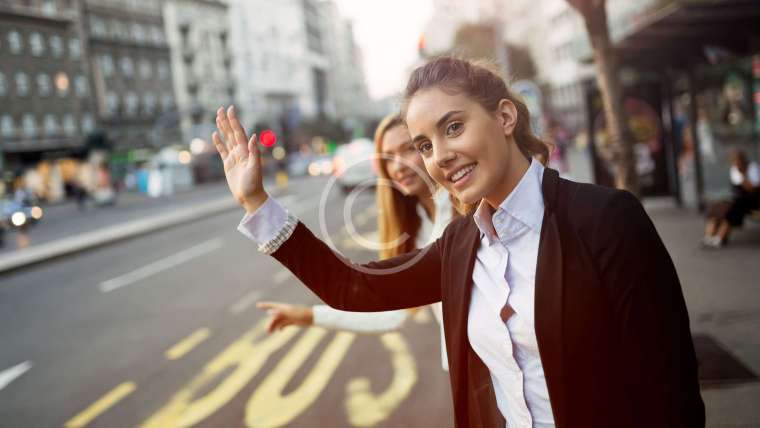 Komfort-Taxi für Rollstuhlfahrer